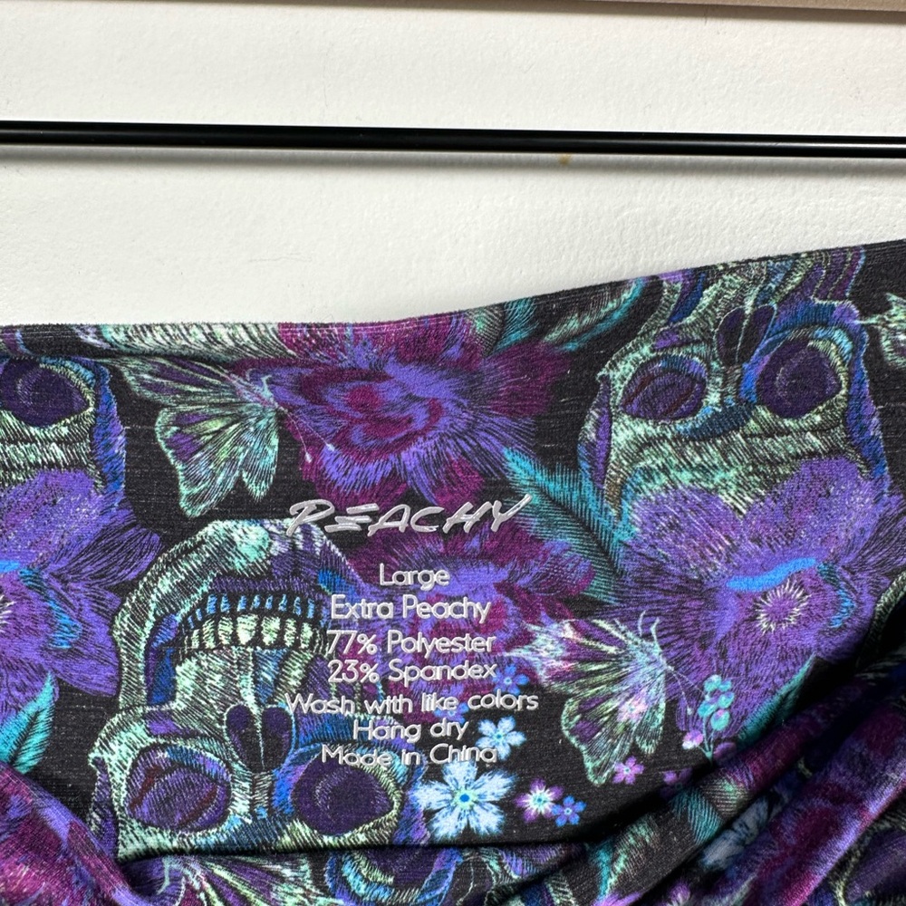 Peachy Athletic Shorts Women’s Large Purple Skull Floral Compression Yoga - Picture 7 of 7